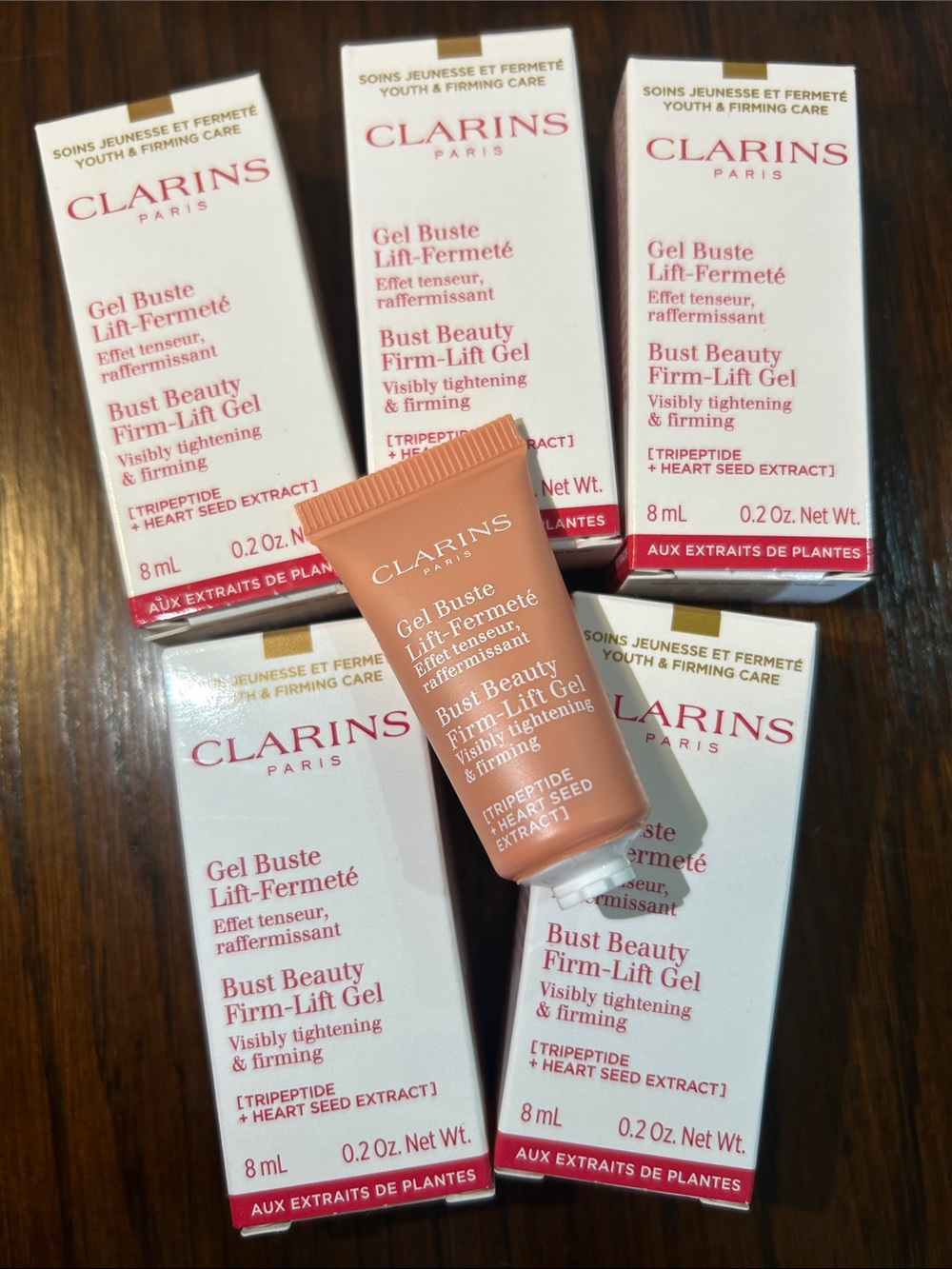 8mlx5 Clarins Bust Beauty Firm-Lift Gel
